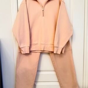 Aritzia Cozy Fleece Sweatshirt and Cargo Pants set